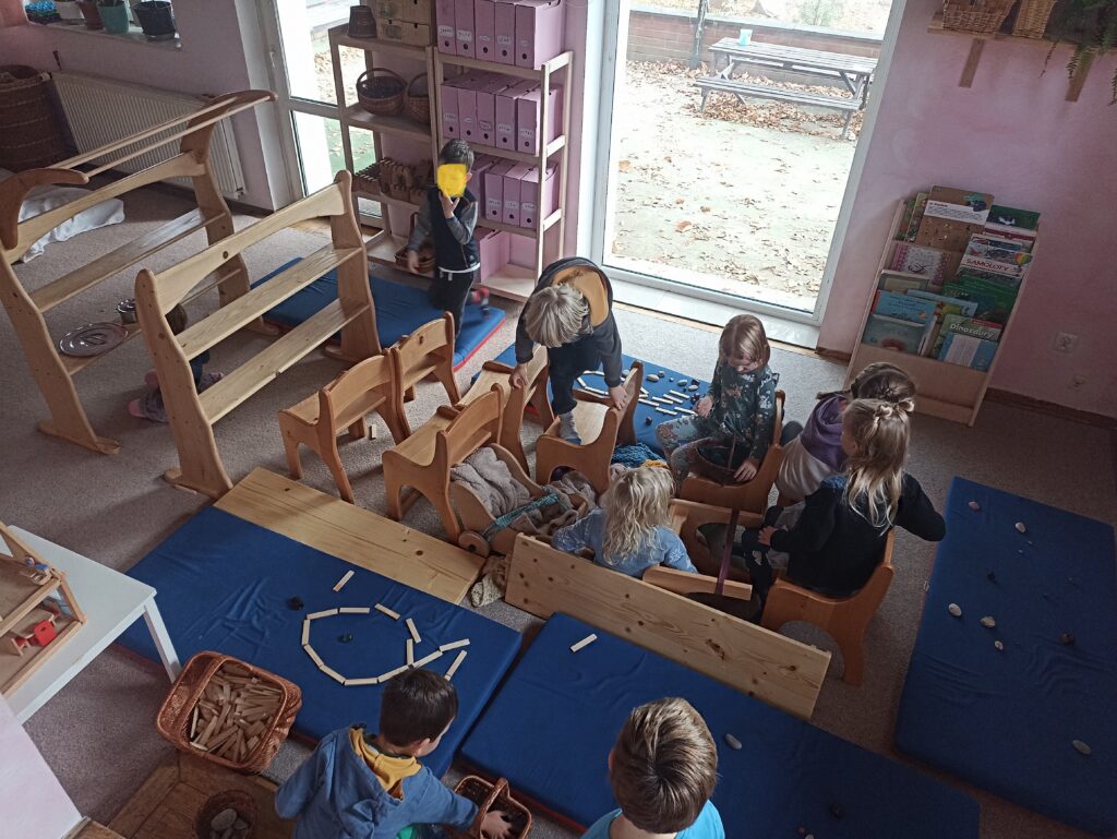 1760536087036 swodobna zabawa